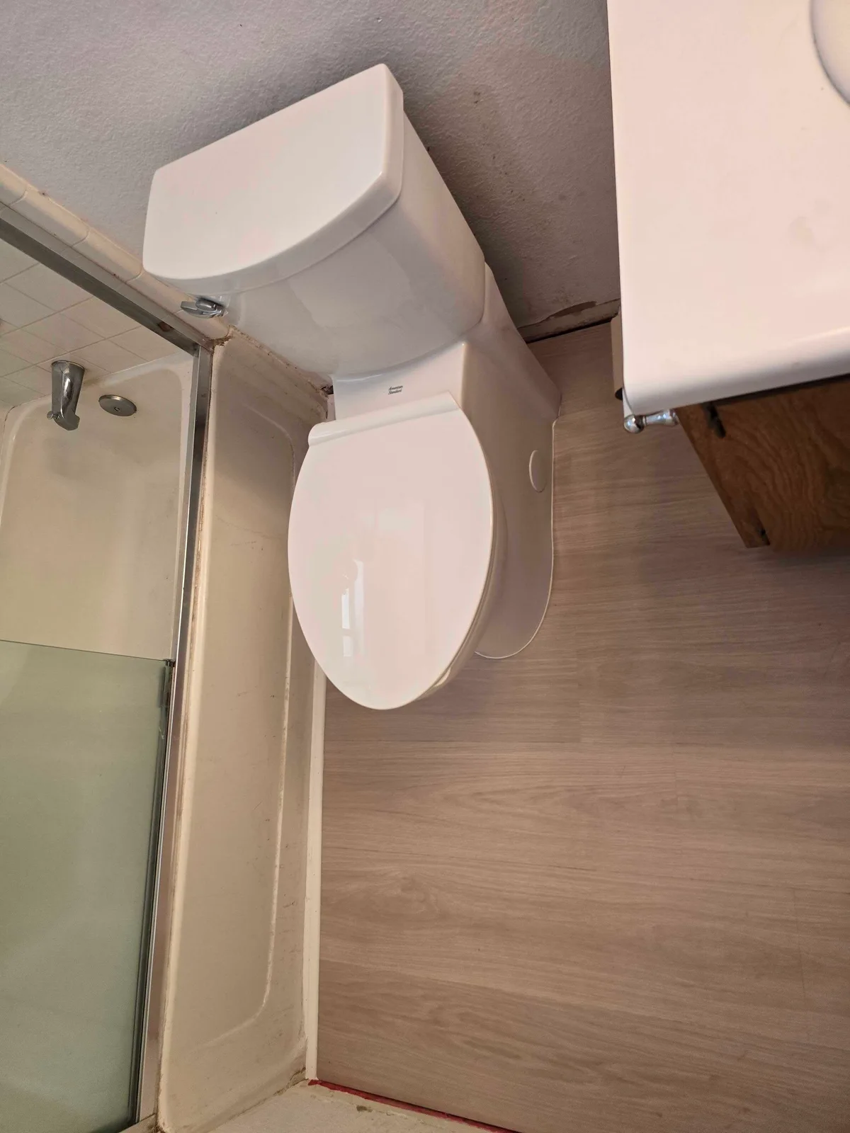 Finished bathroom floor from the supplied project set